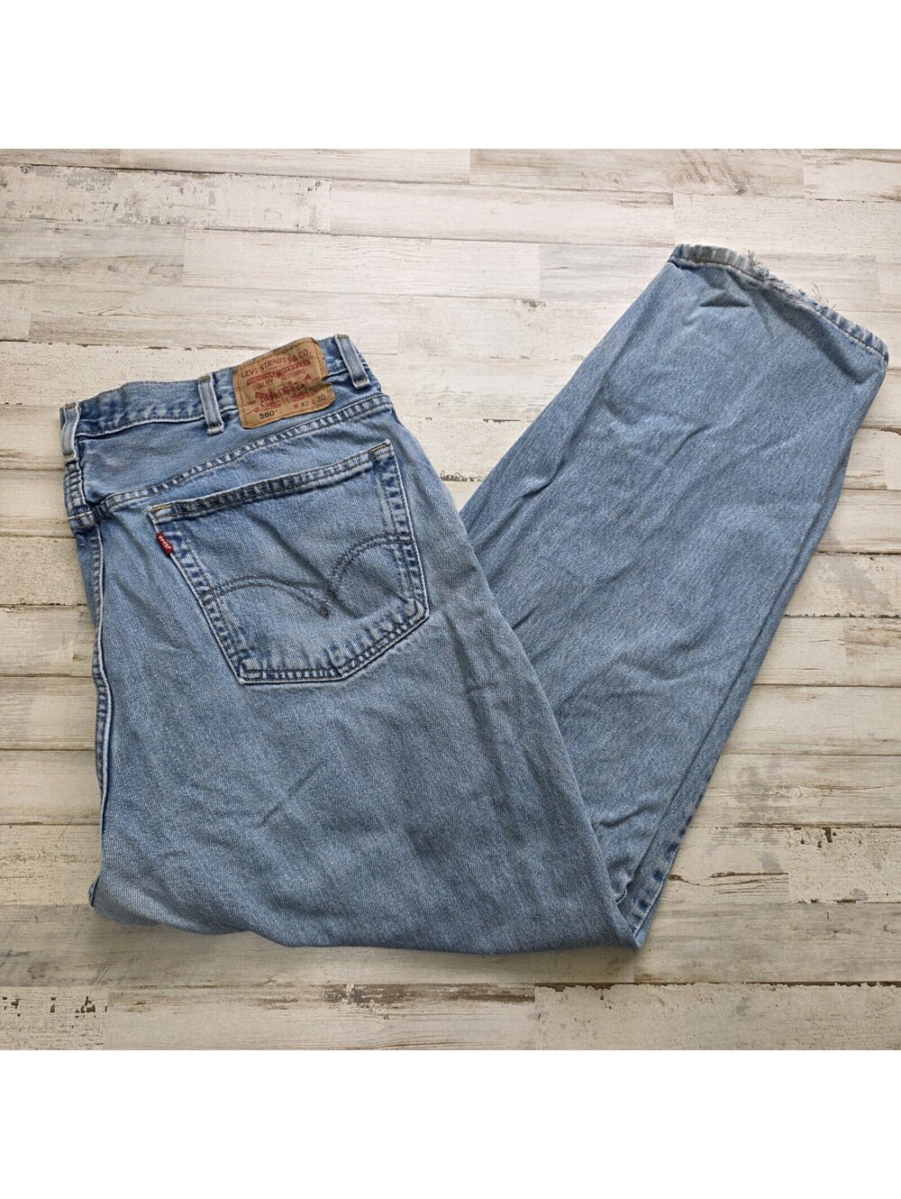 VTG Levi's 560 Jeans 42x30 Loose Fit Tapered Distressed Fits 40" Waist